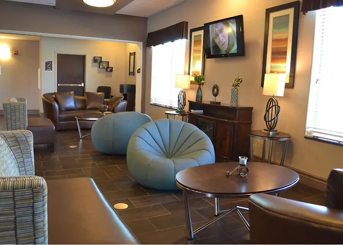Red River Inn And Suites